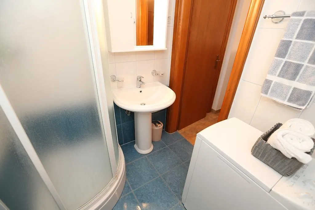 Apartment Harry With Terrace Baska   Baska (Krk)